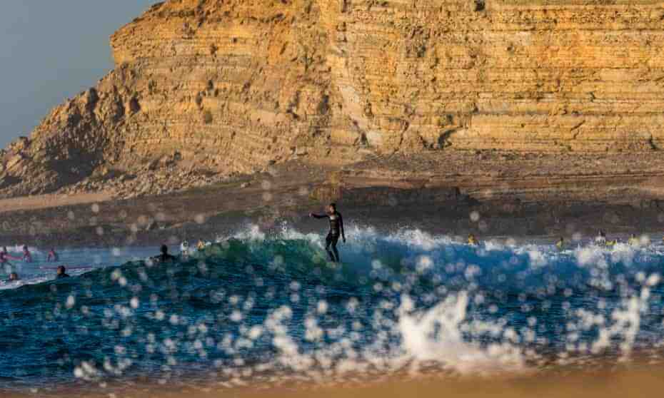 Où surfer pas loin de Paris ?